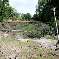 Im Juni 2022 entsteht in Seesen am Harz (Landkreis Goslar) in einem Park ein größerer Erdfall.