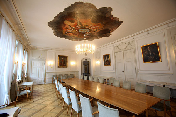 Der Weiße Saal im historischen Dienstgebäude des LBEG in Clausthal-Zellerfeld wird Schauplatz einer Kultur-Veranstaltungsserie.